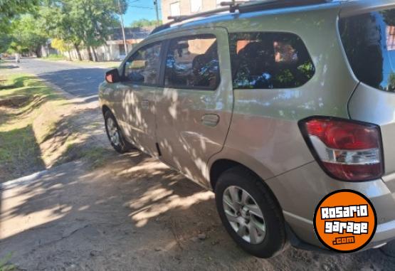 Autos - Chevrolet Spin 2012 Nafta 140000Km - En Venta