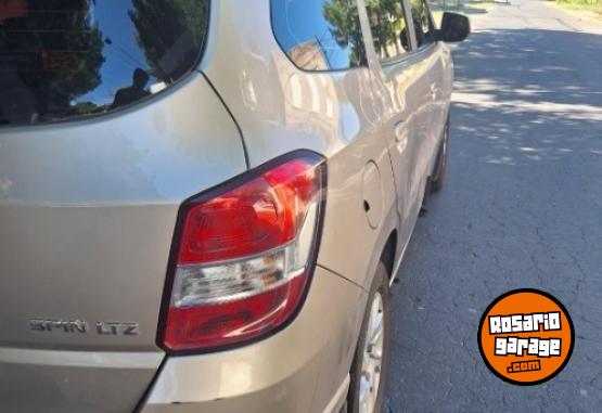 Autos - Chevrolet Spin 2012 Nafta 140000Km - En Venta