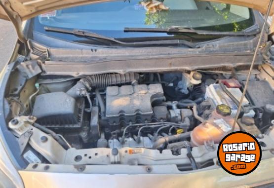 Autos - Chevrolet Spin 2012 Nafta 140000Km - En Venta