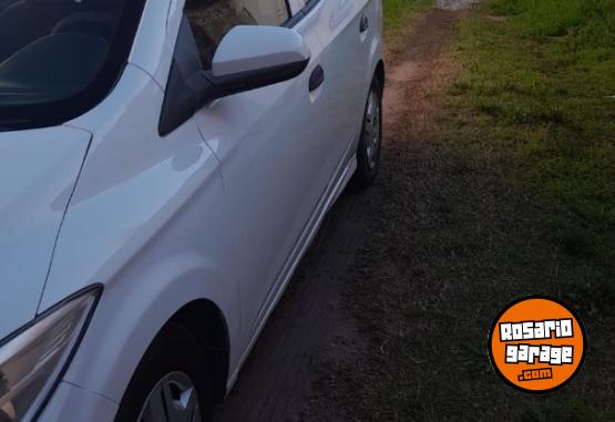 Autos - Chevrolet Prisma full gnc 2018 GNC 150000Km - En Venta