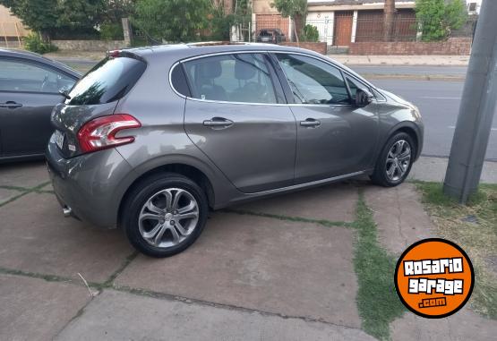 Autos - Peugeot 208 2016 Nafta 120000Km - En Venta