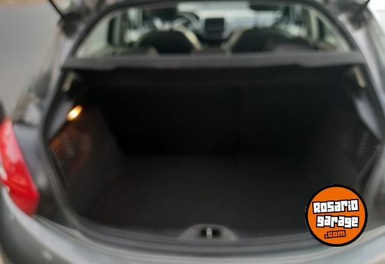 Autos - Peugeot 208 2016 Nafta 120000Km - En Venta