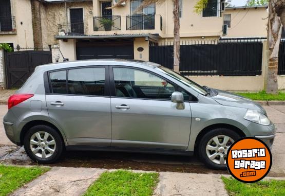 Autos - Nissan Tida Tekmo 2010 Nafta 151000Km - En Venta