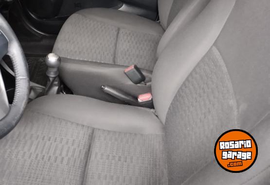 Autos - Toyota Etios xls 2015 Nafta 53400Km - En Venta