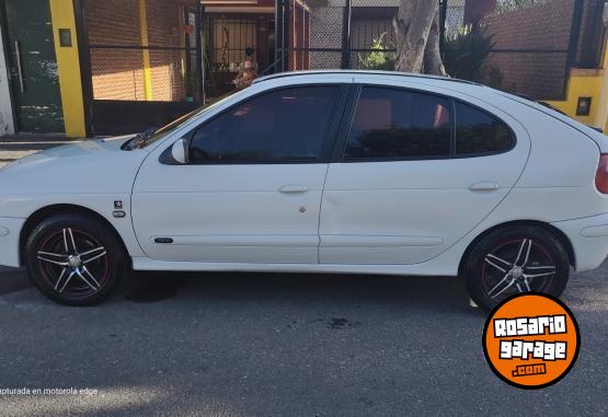 Autos - Renault megane 1.6 unique 2004 Nafta 175000Km - En Venta