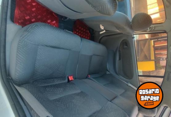 Autos - Renault megane 1.6 unique 2004 Nafta 175000Km - En Venta