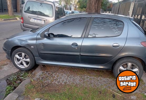 Autos - Peugeot 206 xr 2005 Nafta 292000Km - En Venta