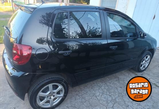 Autos - Volkswagen Fox 5 puertas Confortline 2013 Nafta 110500Km - En Venta