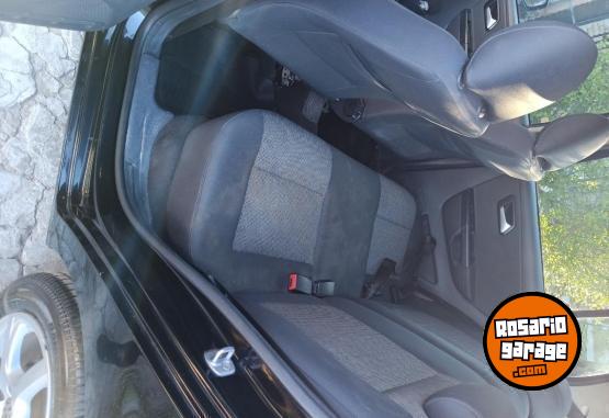 Autos - Volkswagen Fox 5 puertas Confortline 2013 Nafta 110500Km - En Venta