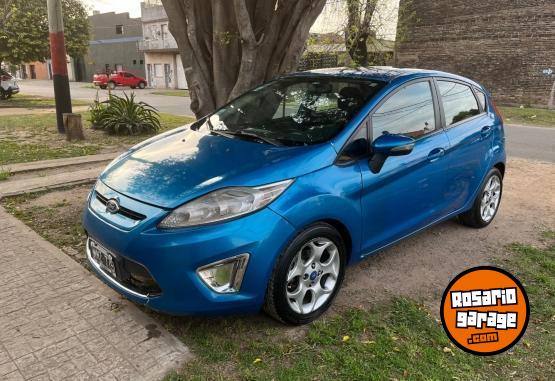 Autos - Ford Fiesta Kinetic Titanium 2013 GNC 174000Km - En Venta