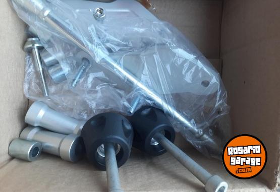 Accesorios para Motos - Slider cuadro KTM 390 - En Venta