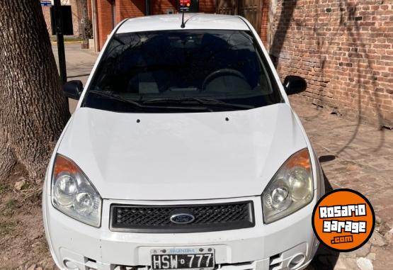 Autos - Ford fiesta max 1.6 2009 Nafta 149000Km - En Venta