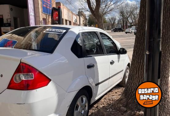 Autos - Ford fiesta max 1.6 2009 Nafta 149000Km - En Venta