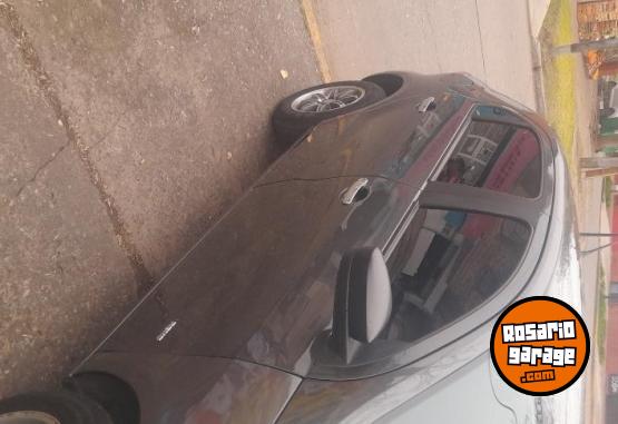 Autos - Volkswagen Gol trend 2013 Nafta 130000Km - En Venta