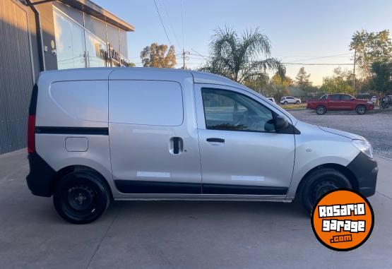 Utilitarios - Renault Renault Kangoo 2022 Nafta 93000Km - En Venta