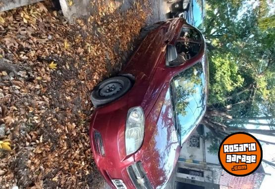 Autos - Chevrolet Aveo 2010 GNC 200000Km - En Venta