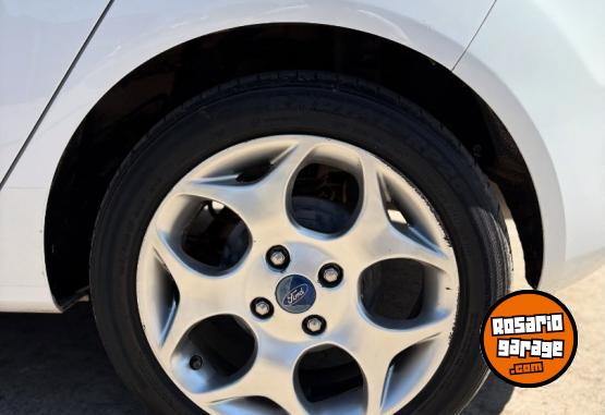 Autos - Ford fiesta 2012 Nafta 140000Km - En Venta