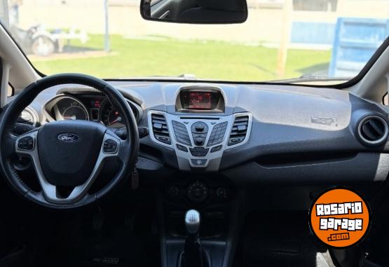 Autos - Ford fiesta 2012 Nafta 140000Km - En Venta
