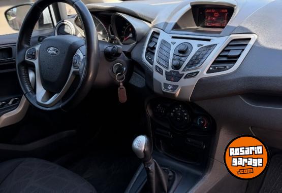 Autos - Ford fiesta 2012 Nafta 140000Km - En Venta