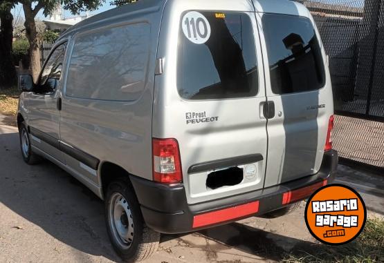 Utilitarios - Peugeot PARTNER HDI 2010 Diesel 149138Km - En Venta