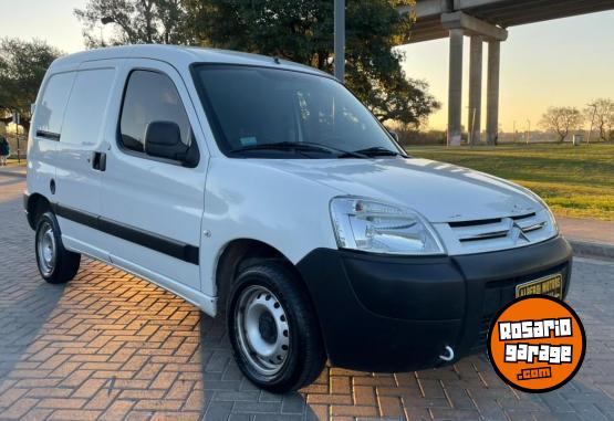 Utilitarios - Citroen BERLINGO 1.4 FURGON 2018 Nafta 125000Km - En Venta