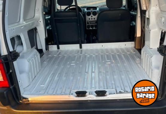 Utilitarios - Citroen BERLINGO 1.4 FURGON 2018 Nafta 125000Km - En Venta