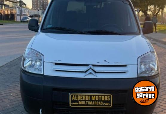Utilitarios - Citroen BERLINGO 1.4 FURGON 2018 Nafta 125000Km - En Venta
