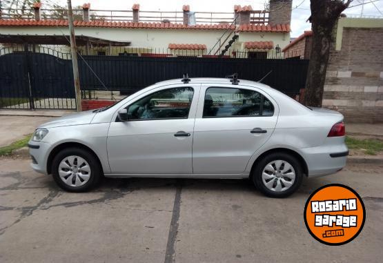 Autos - Volkswagen Voyage 2015 GNC 134000Km - En Venta