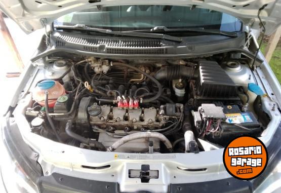 Autos - Volkswagen Voyage 2015 GNC 134000Km - En Venta