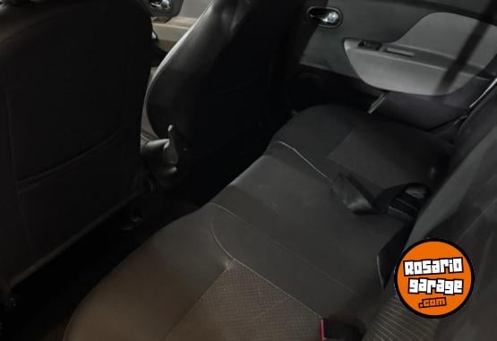 Autos - Renault NUEVO LOGAN PRIVILEGE PLU 2013 Nafta 190000Km - En Venta