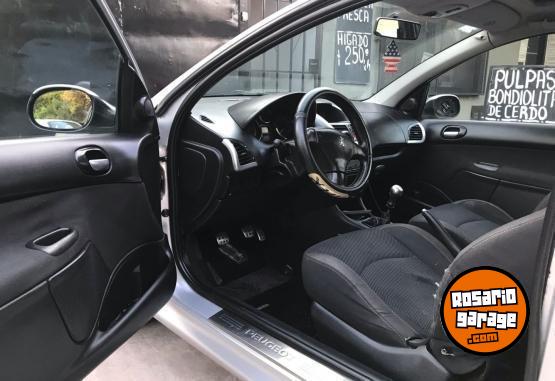 Autos - Peugeot 207 compac 2.0 HDI 2009 Diesel 180000Km - En Venta