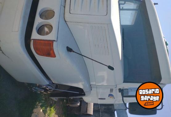 Camiones y Grúas - Mercedes Benz 1620L - En Venta