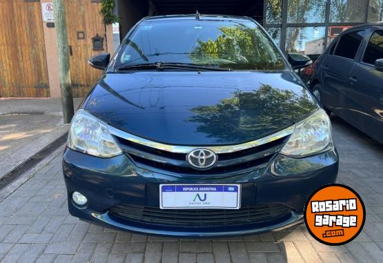 Autos - Toyota Etios xls 4pts 2017 Nafta 155000Km - En Venta
