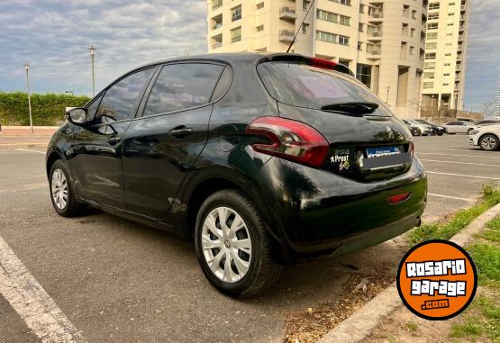 Autos - Peugeot 208 active 2018 Nafta 150000Km - En Venta