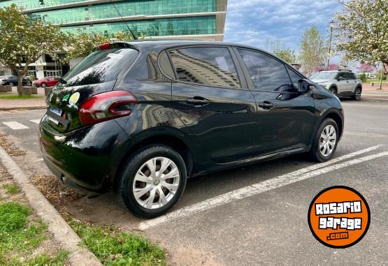 Autos - Peugeot 208 active 2018 Nafta 150000Km - En Venta