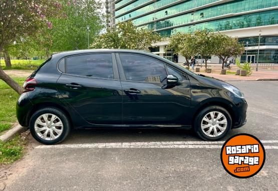Autos - Peugeot 208 active 2018 Nafta 150000Km - En Venta