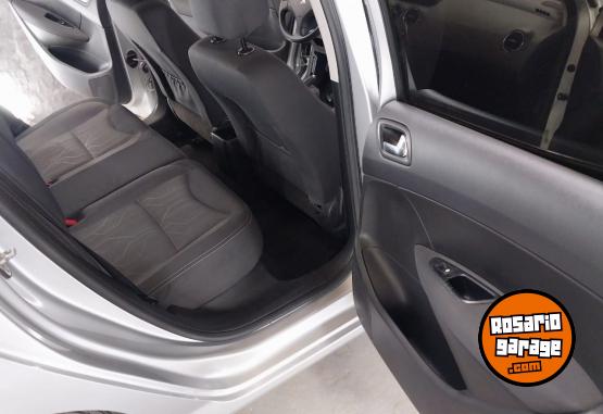 Autos - Peugeot 308 2018 Diesel 133000Km - En Venta