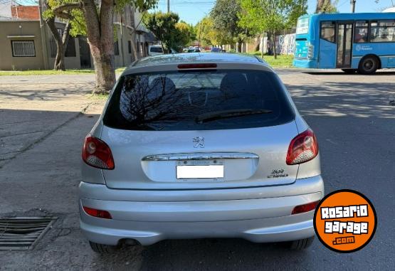 Autos - Peugeot 207 Compact 2012 Diesel 140000Km - En Venta