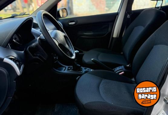 Autos - Peugeot 207 Compact 2012 Diesel 140000Km - En Venta