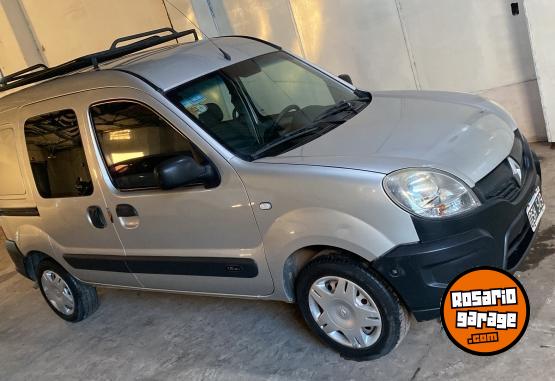 Utilitarios - Renault Kangoo 2015 GNC 188000Km - En Venta