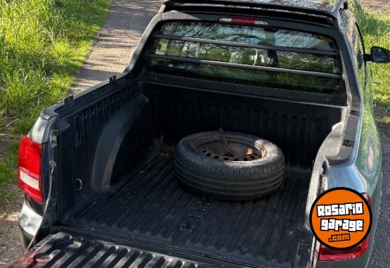 Camionetas - Volkswagen Saveiro doble cabina 2017 GNC 193000Km - En Venta