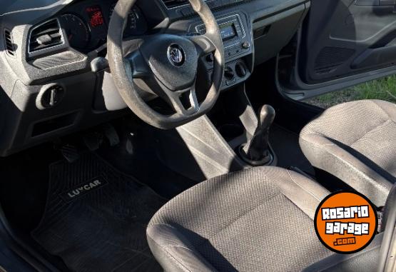 Camionetas - Volkswagen Saveiro doble cabina 2017 GNC 193000Km - En Venta