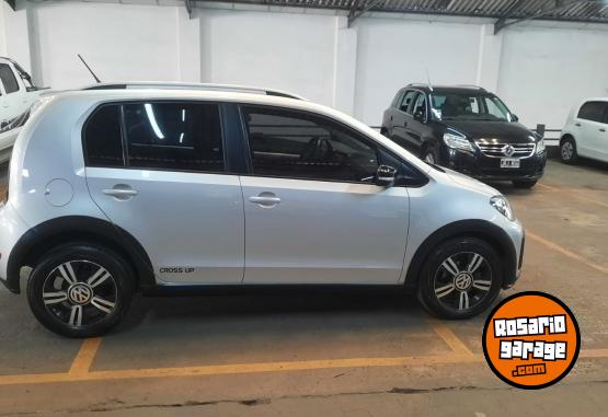 Autos - Volkswagen CROSS-UP TSI 1.0 2020 Nafta 98000Km - En Venta