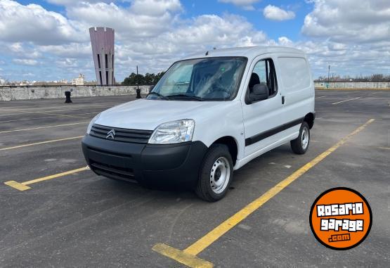 Utilitarios - Citroen Berlingo Furgn Business 2025 Diesel 0Km - En Venta