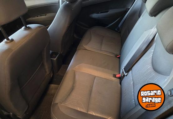 Autos - Peugeot 308 active 2017 Nafta 131000Km - En Venta