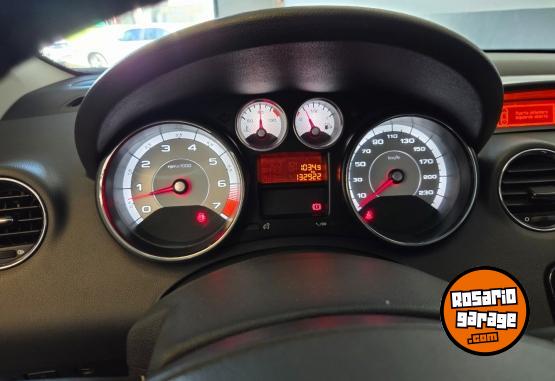 Autos - Peugeot 308 active 2017 Nafta 131000Km - En Venta