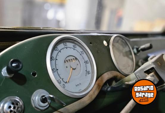 Camiones y Grúas - MERCEDES BENZ UNIMOG 421 - En Venta