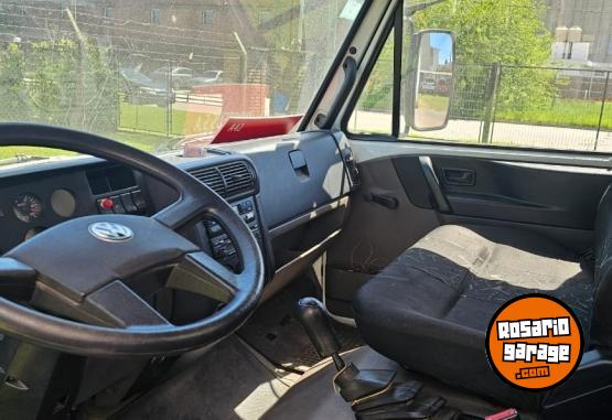 Camiones y Gras - Volkswagen 9.150 modelo 2013 con 200000km originales. Equipado. - En Venta