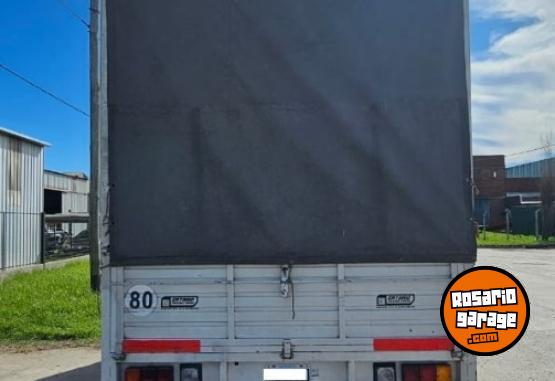 Camiones y Gras - Volkswagen 9.150 modelo 2013 con 200000km originales. Equipado. - En Venta