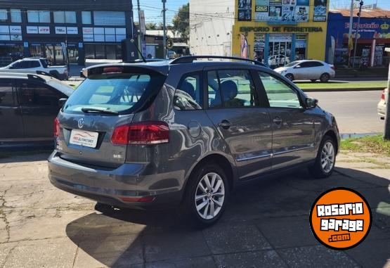 Autos - Volkswagen Suran Highline 2015 Nafta 81000Km - En Venta
